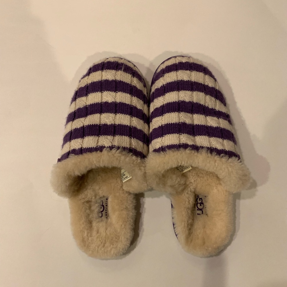 UGG Slipper (Purple and White striped)